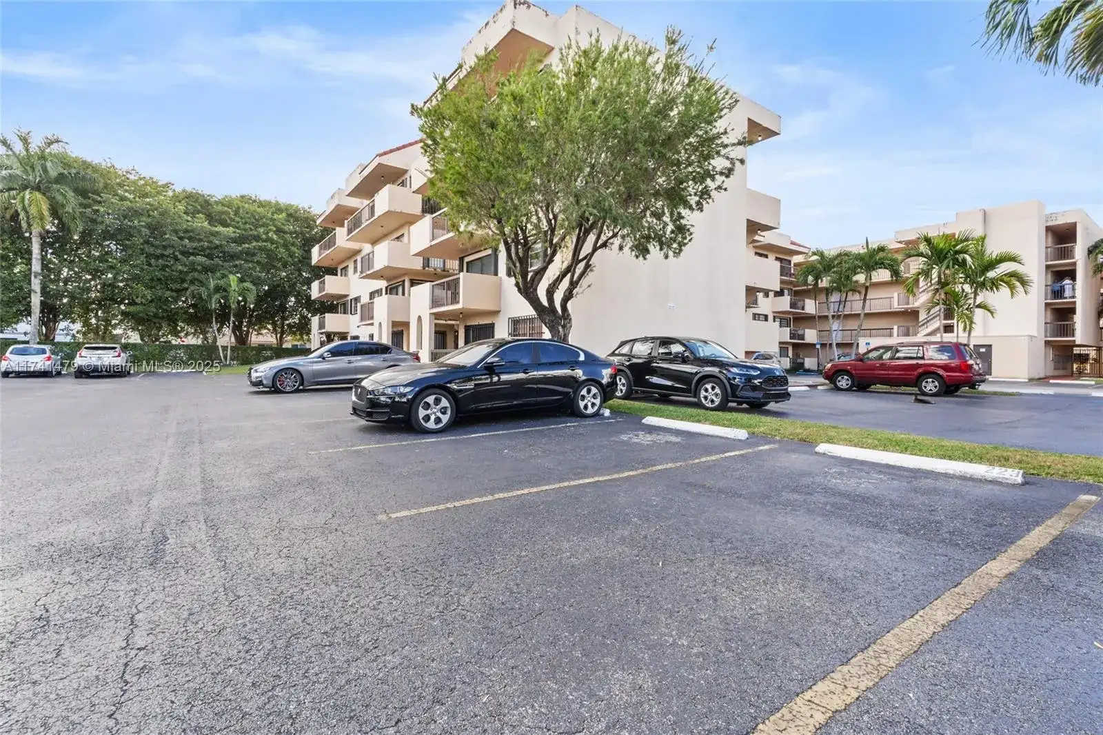 995 SW 84th Ave # 223, Miami FL 33144 photo 3
