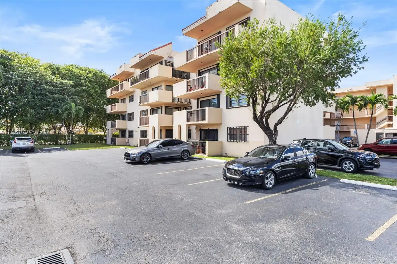 995 SW 84th Ave # 223, Miami FL 33144 photo 4
