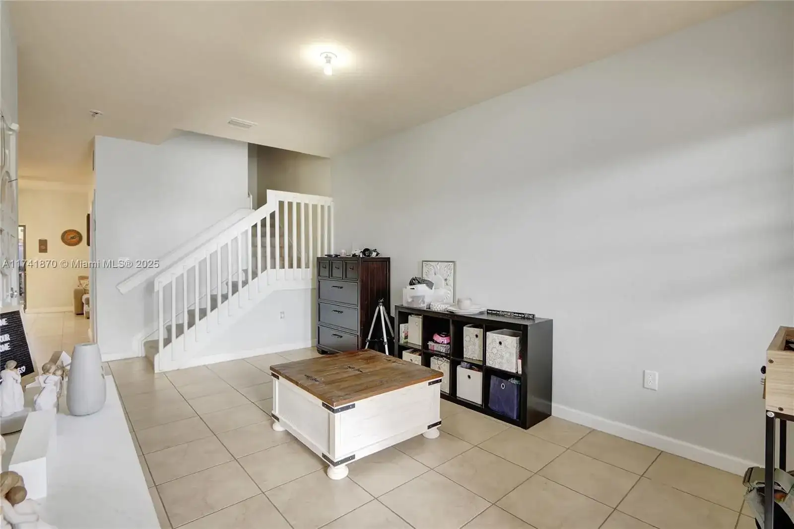 338 NE 37th Ave, Homestead FL 33033 photo 2