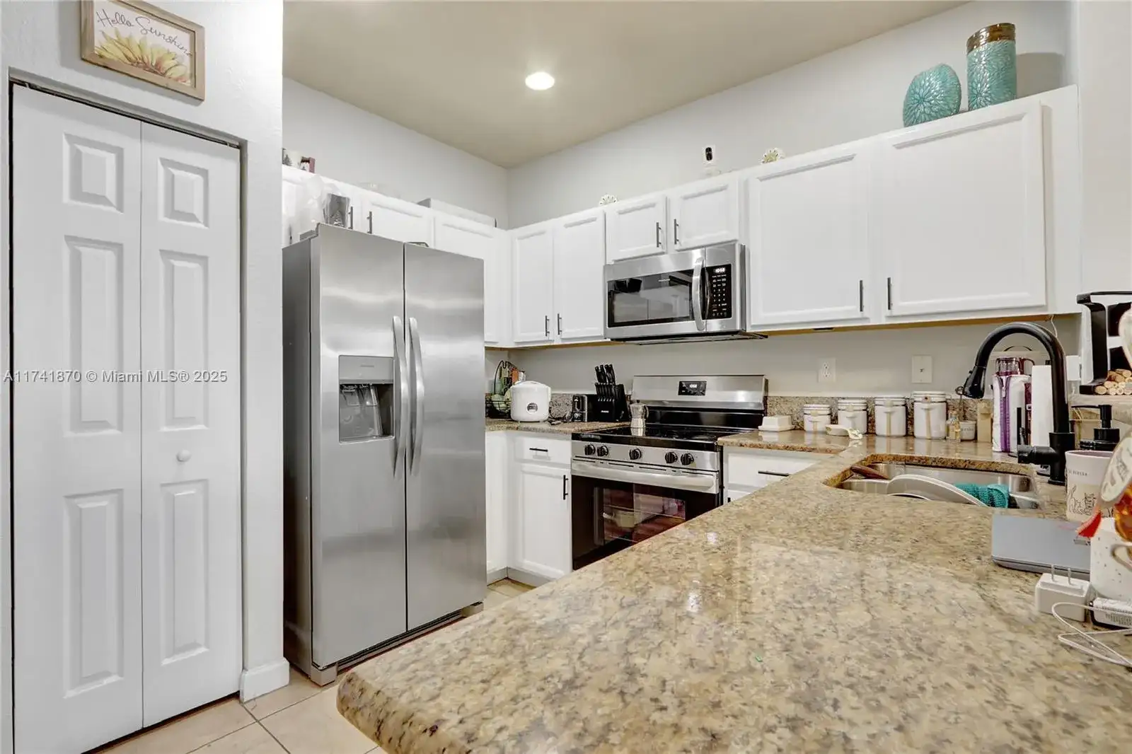 338 NE 37th Ave, Homestead FL 33033 photo 5