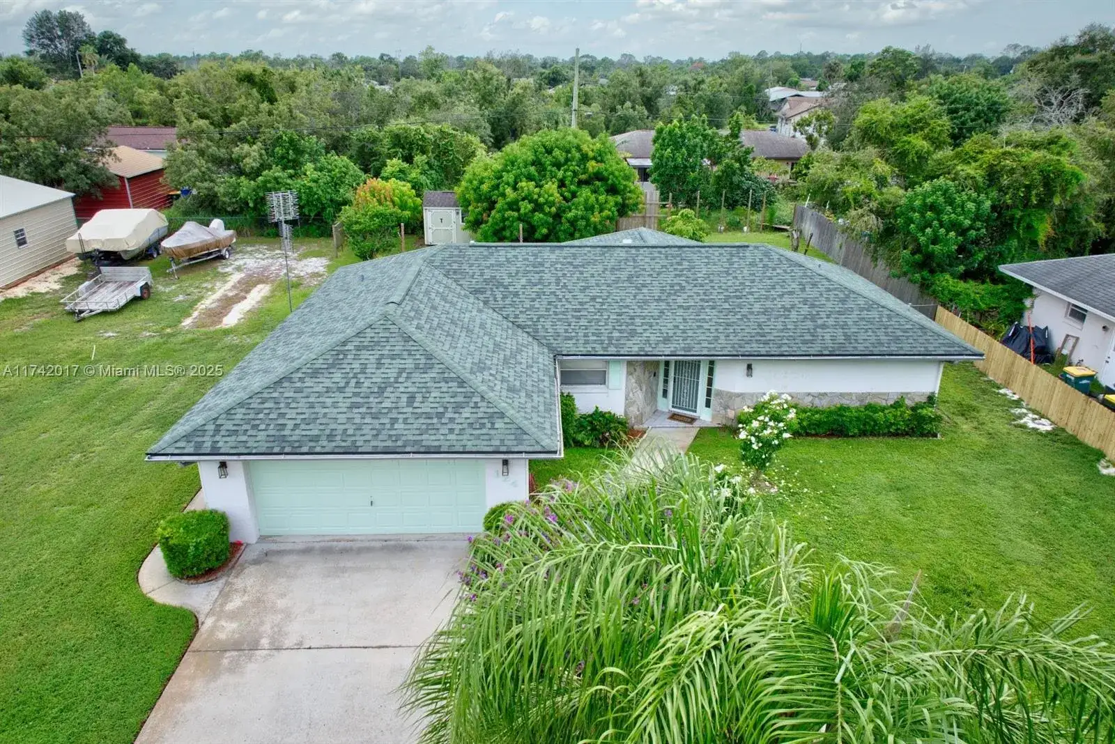 124 Lemon Road NW, Lake Placid FL 33852 photo 2