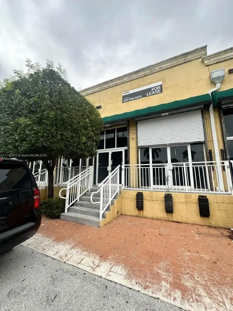 1815 W Okeechobee Rd # 3, Hialeah FL 33010 photo 2