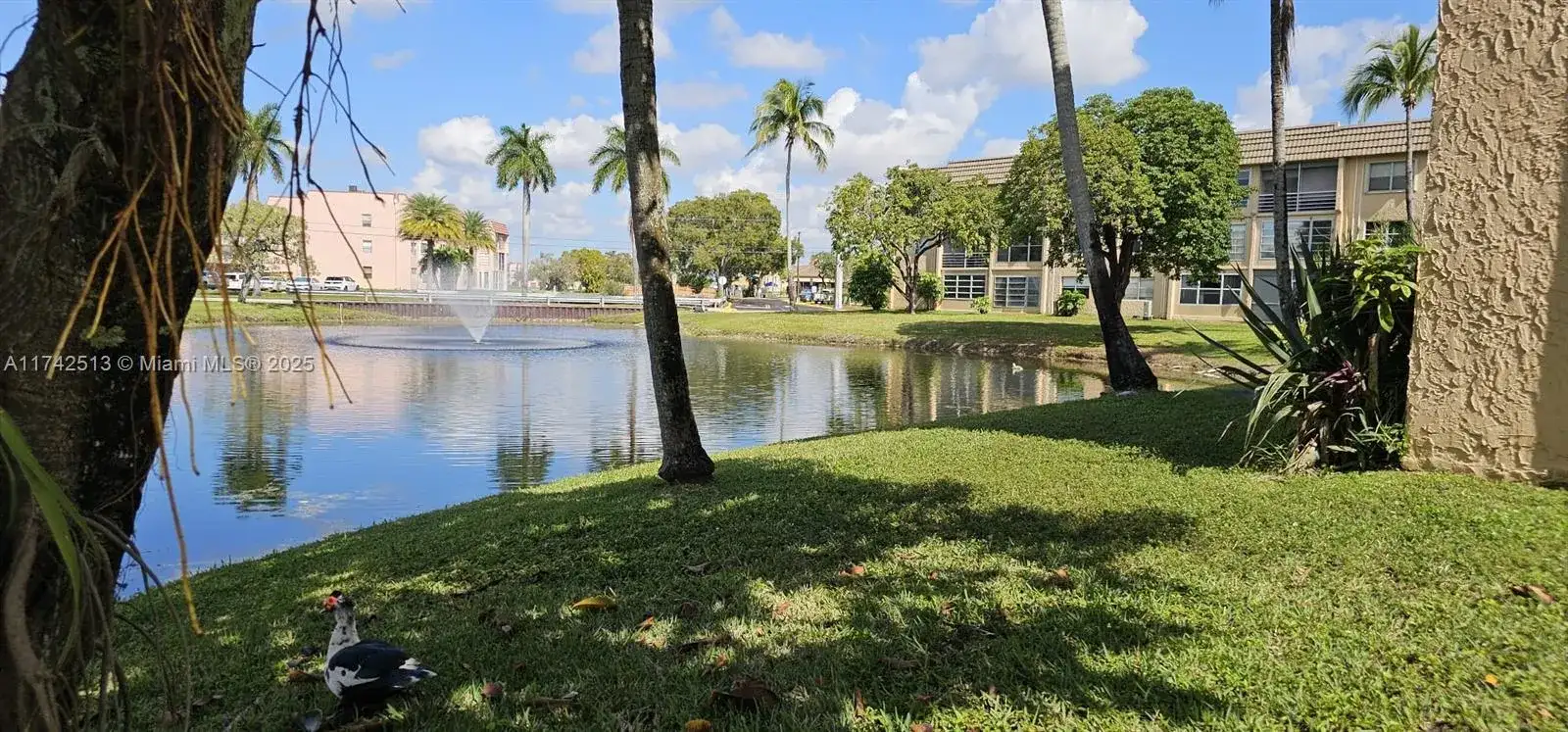 9380 Sunrise Lakes Blvd # 103, Sunrise FL 33322 photo 2