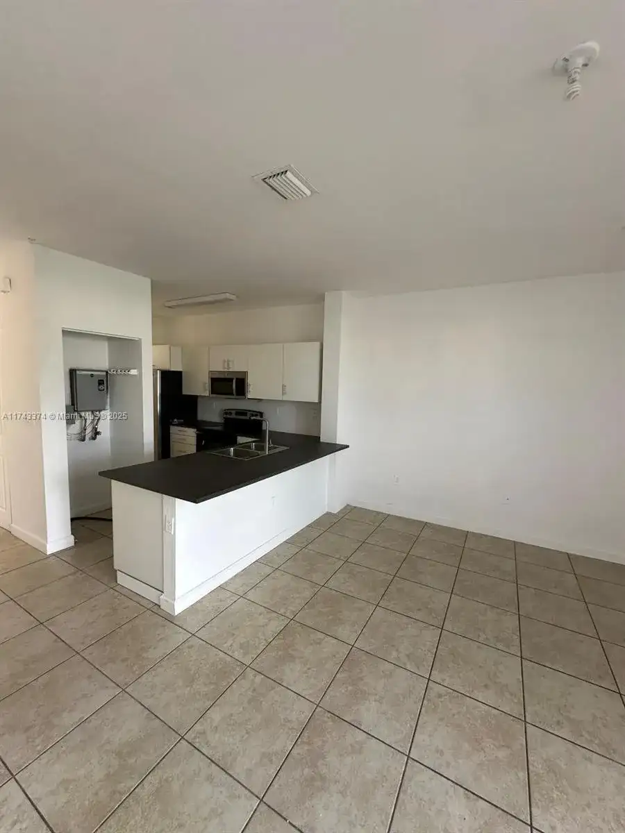 2819 SE 1st Dr # 9, Homestead FL 33033 photo 4