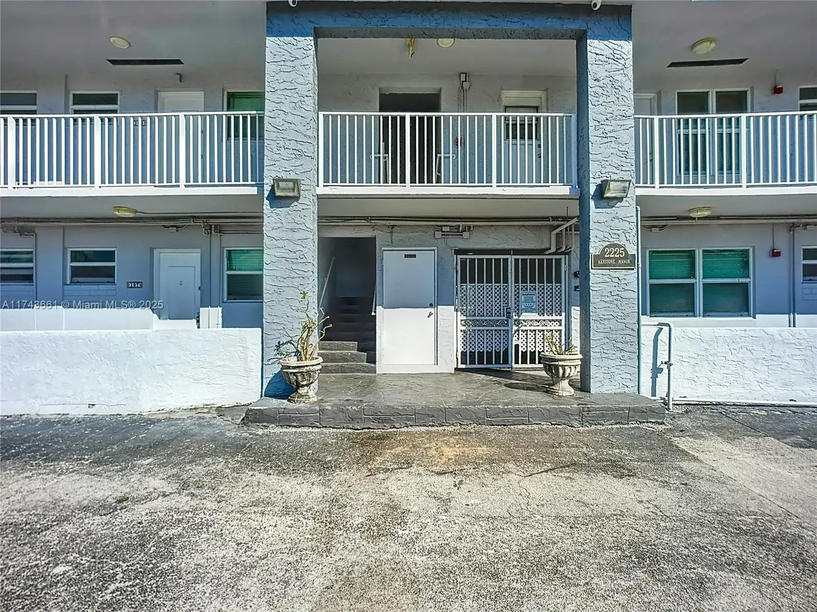 2225 NE 123rd St # 209, North Miami FL 33181 photo 4