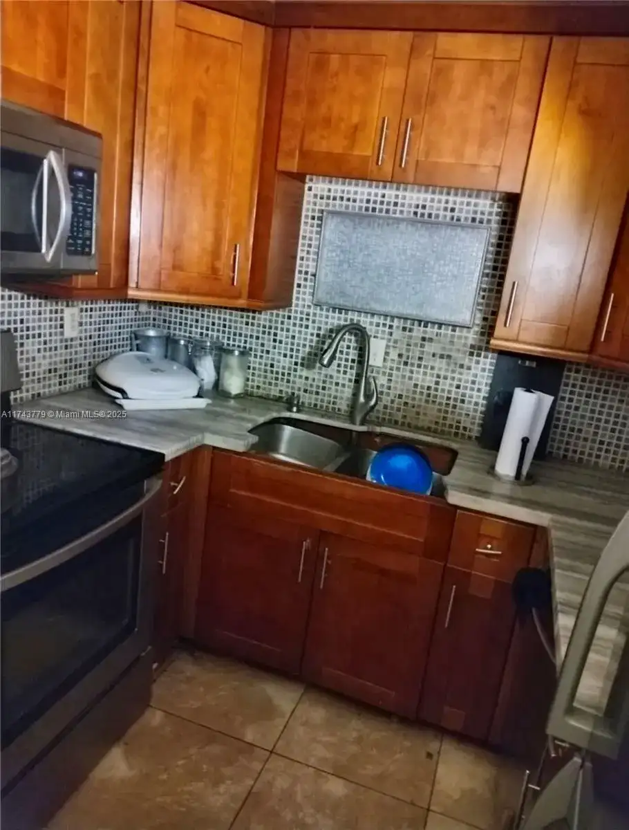 1800 NW 24th Ave # 314, Miami FL 33125 photo 2