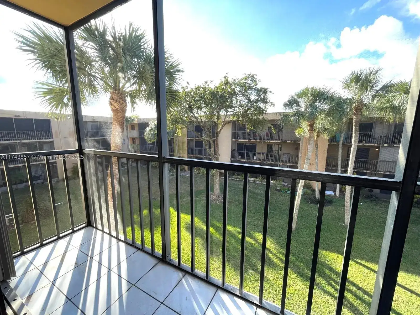 8415 SW 107th Ave # 363W, Miami FL 33173 photo 2