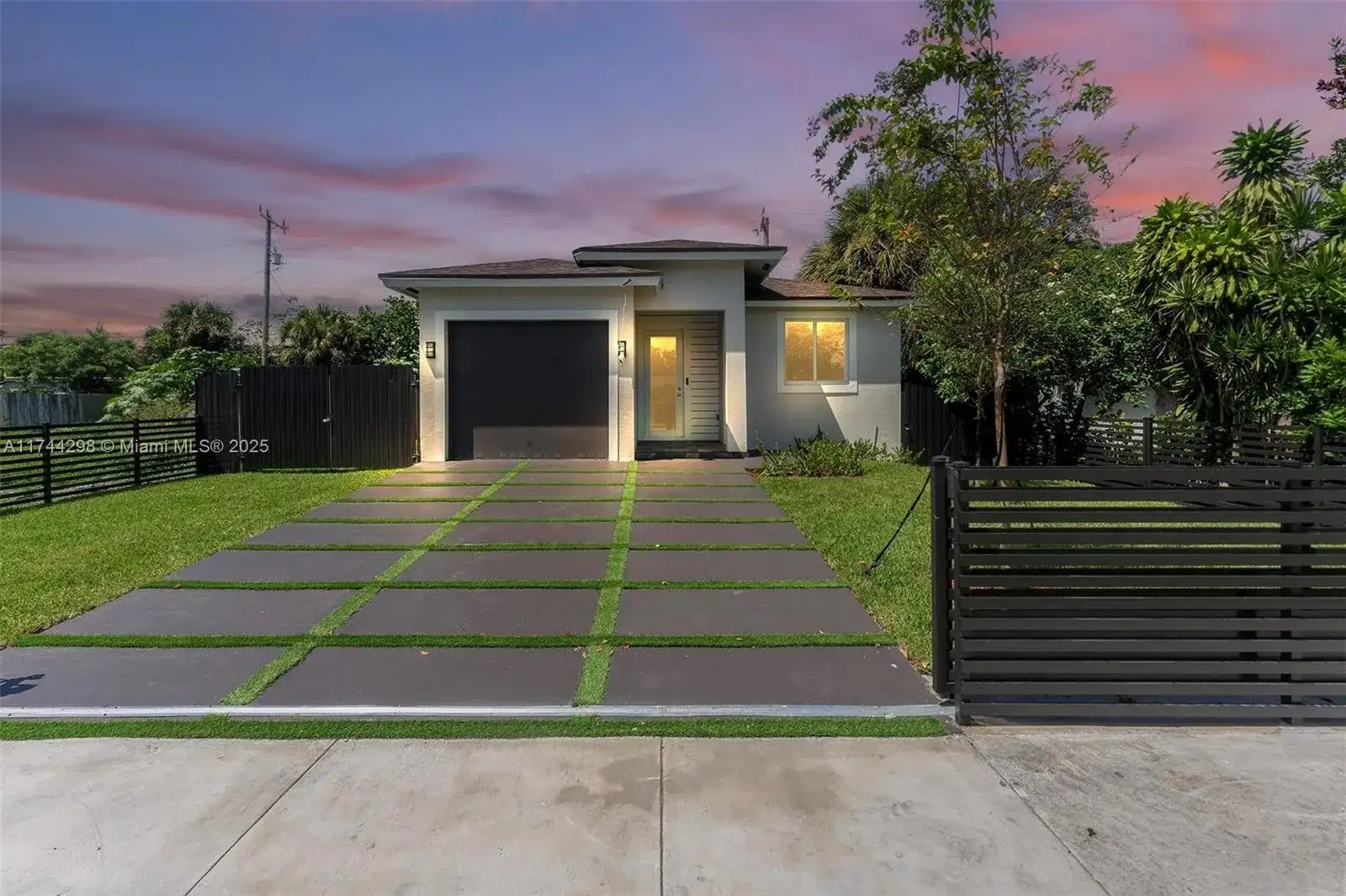 2761 NW 5th St, Pompano Beach FL 33069 photo 5