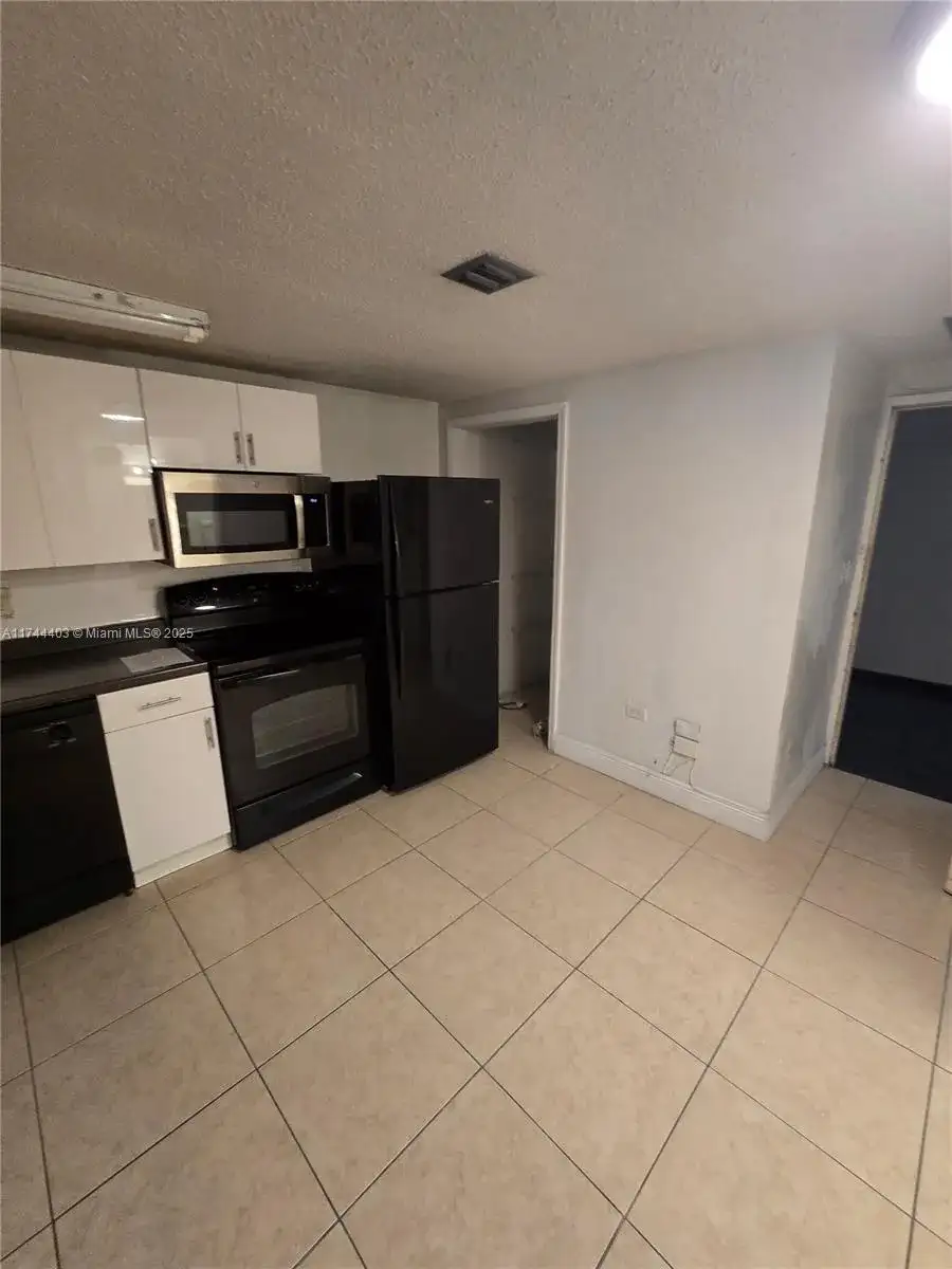 825 Brickell Bay Dr # 849, Miami FL 33131 photo 4
