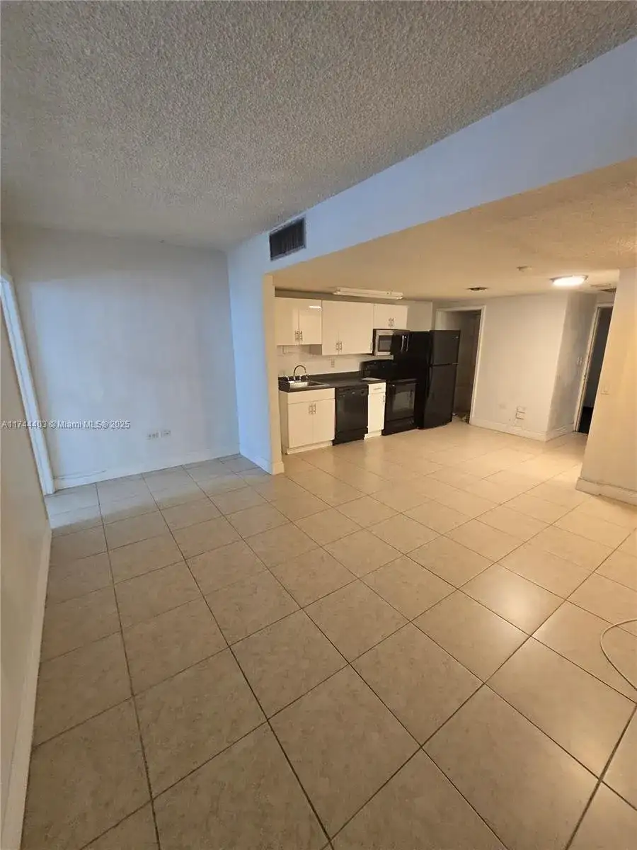 825 Brickell Bay Dr # 849, Miami FL 33131 photo 5