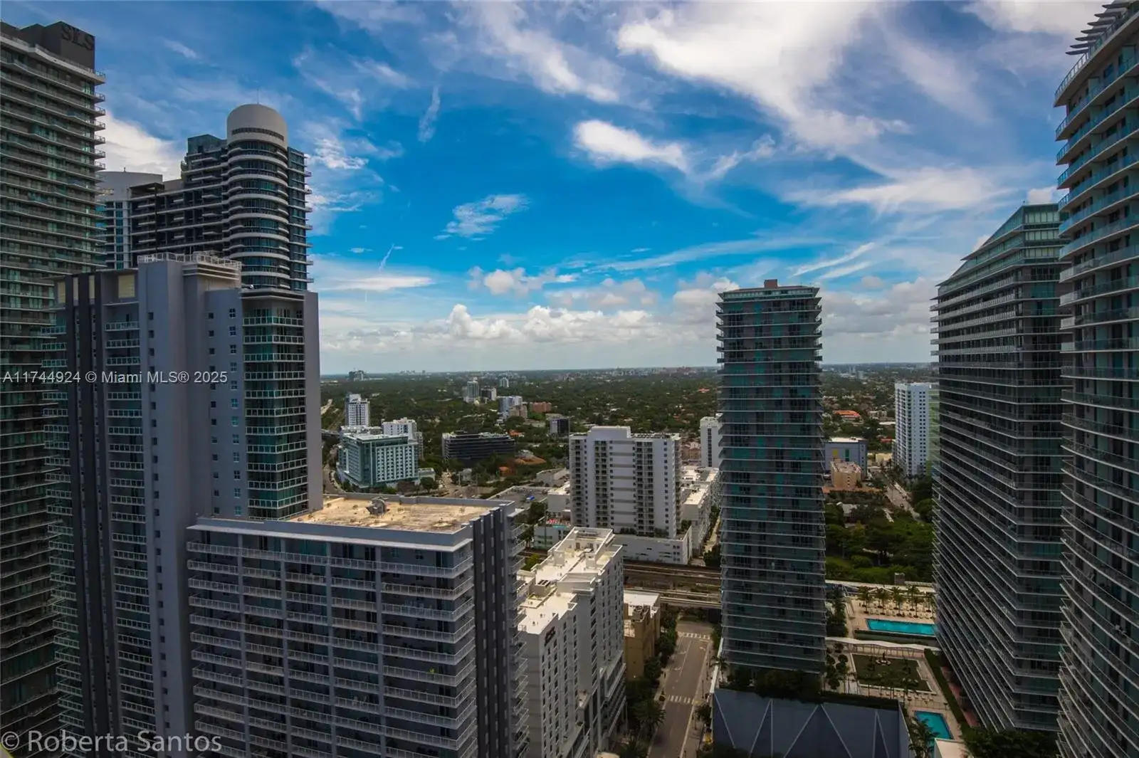 1080 Brickell Ave # 3205, Miami FL 33131 photo 3
