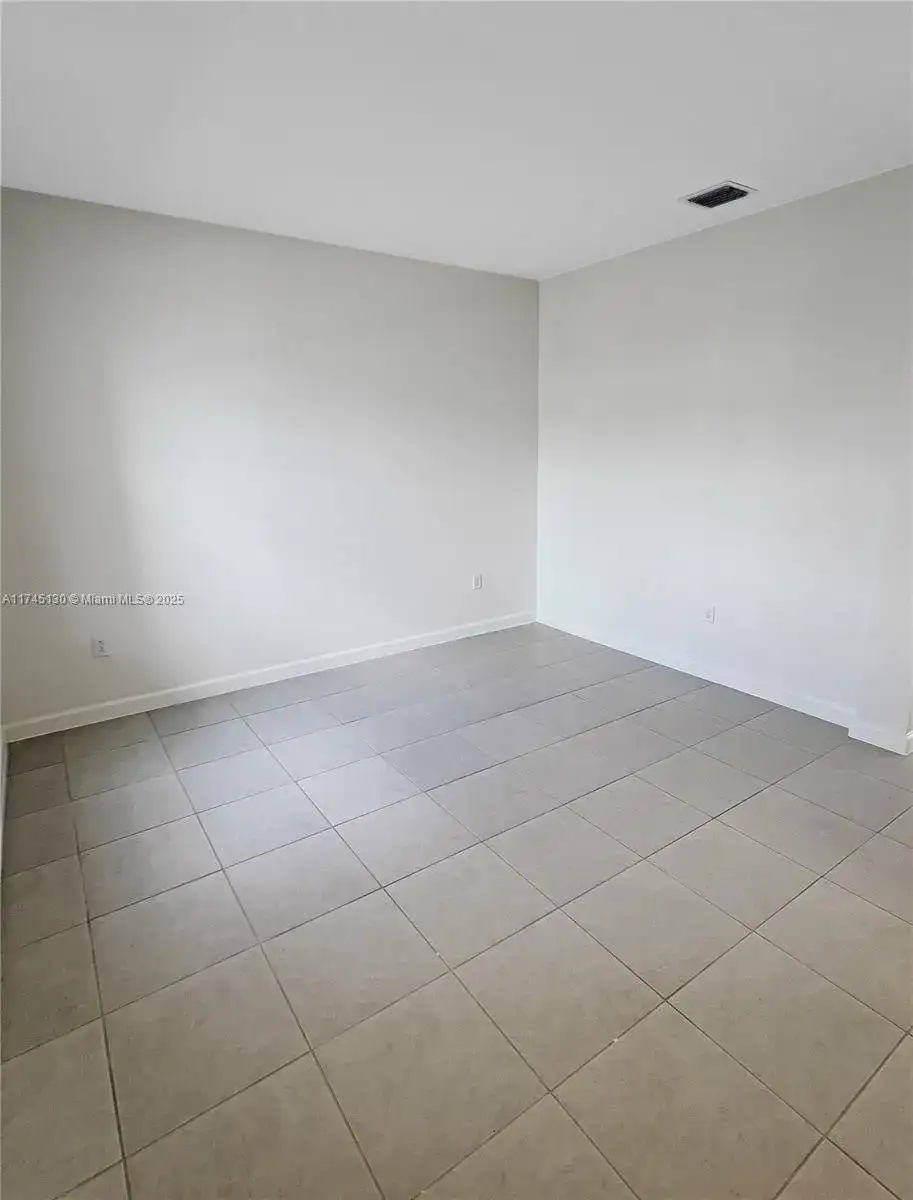 23415 SW 127th Pl, Homestead FL 33032 photo 4