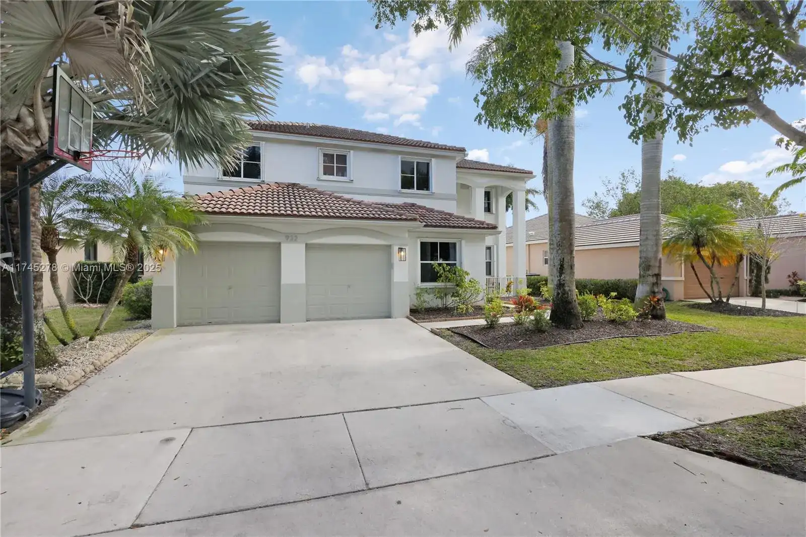 932 Nandina Dr, Weston FL 33327 photo 2