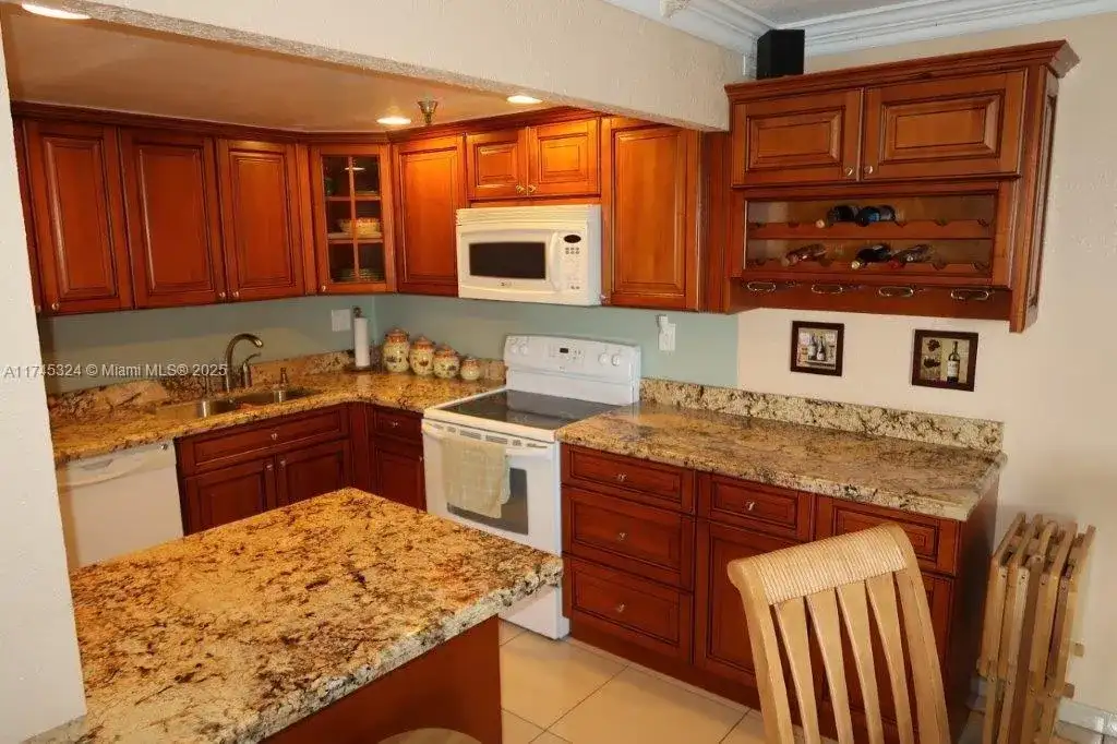 290 174th St # 2015, Sunny Isles Beach FL 33160 photo 4