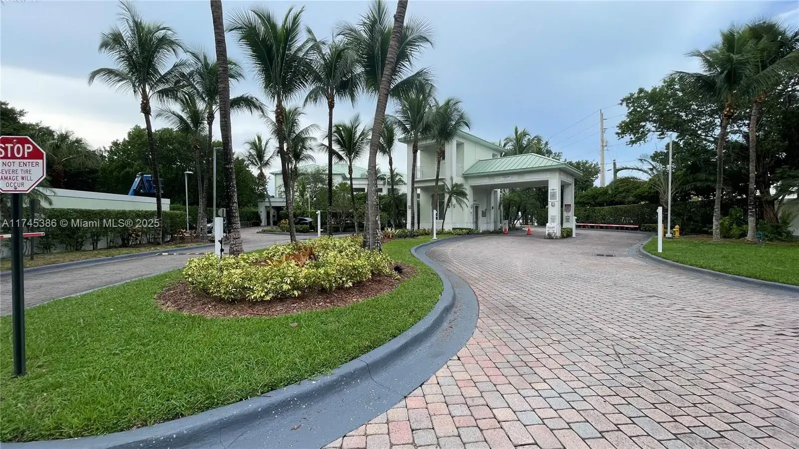 5300 NW 87th Ave # 1310, Doral FL 33178 photo 2