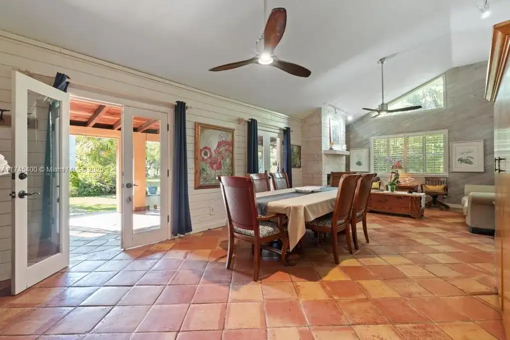 37255 SW 214th Ave, Homestead FL 33034 photo 4