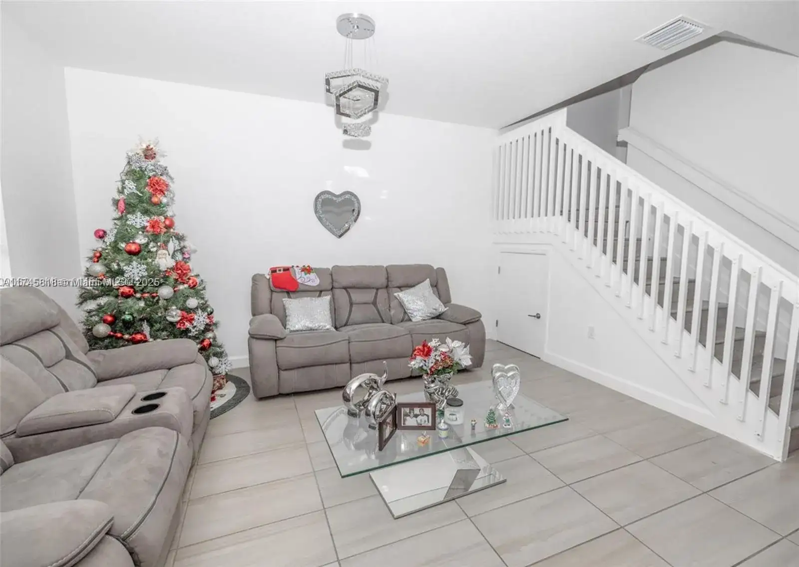 413 NW 12th Ave, Florida City FL 33034 photo 5