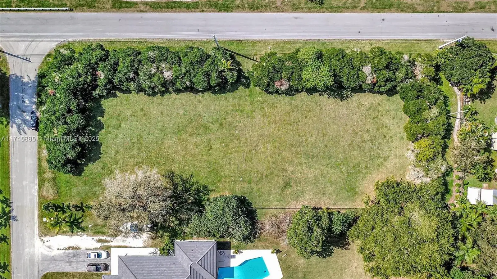28 SW Street, Davie FL 33330 photo 3