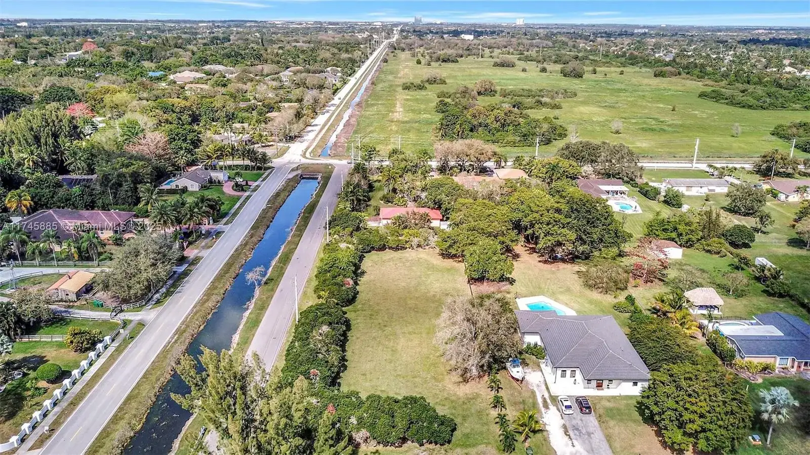 28 SW Street, Davie FL 33330 photo 5