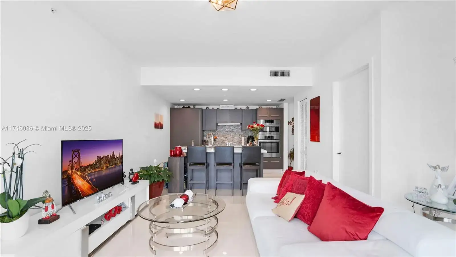 7875 NW 107th ave # 511, Doral FL 33178 photo 3