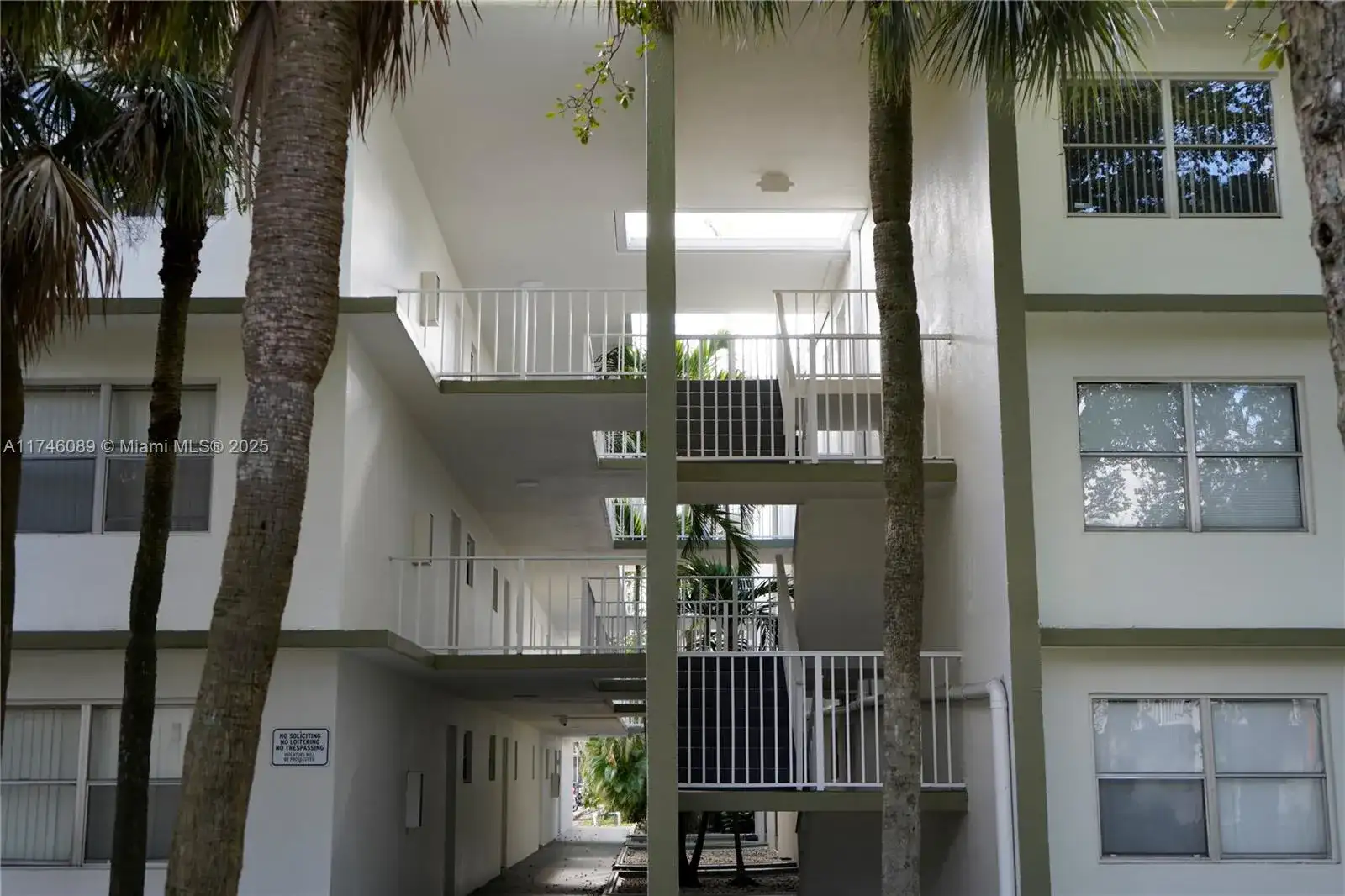 4215 N University Dr # 301, Sunrise FL 33351 photo 3