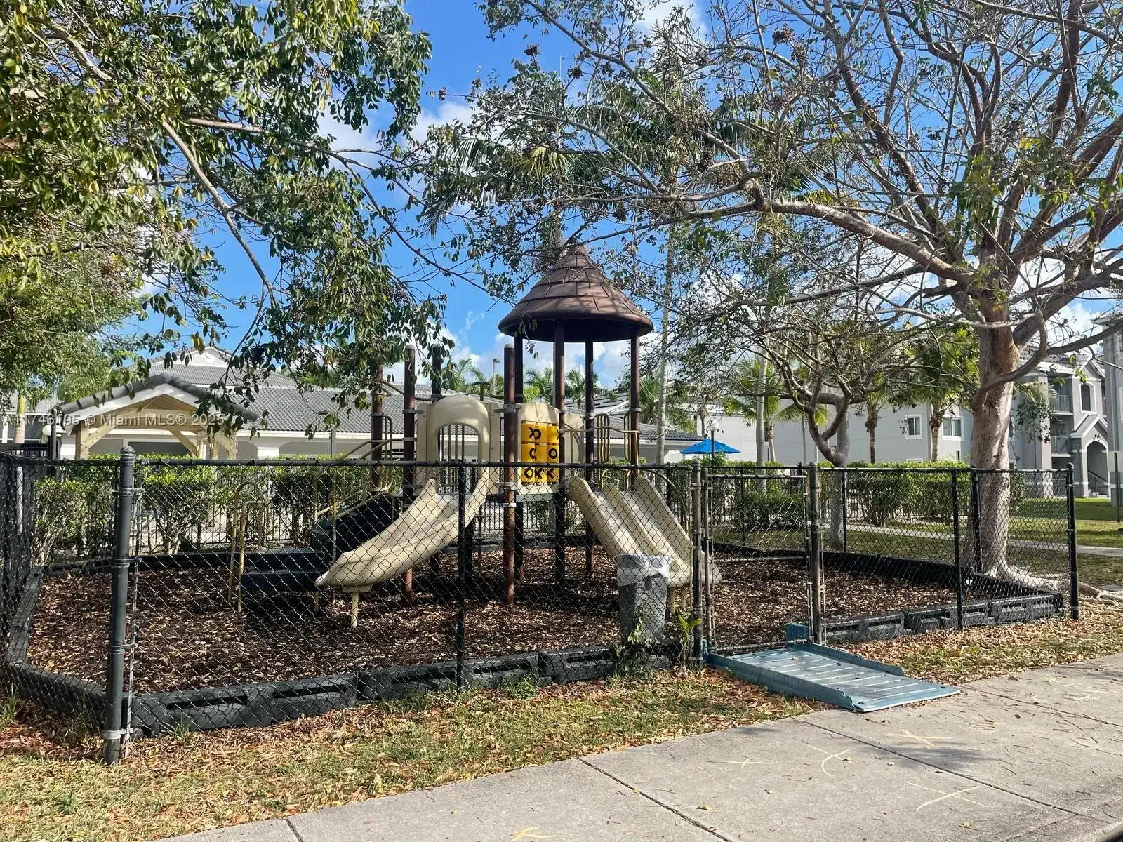15470 SW 284 ST, Homestead FL 33033 photo 3