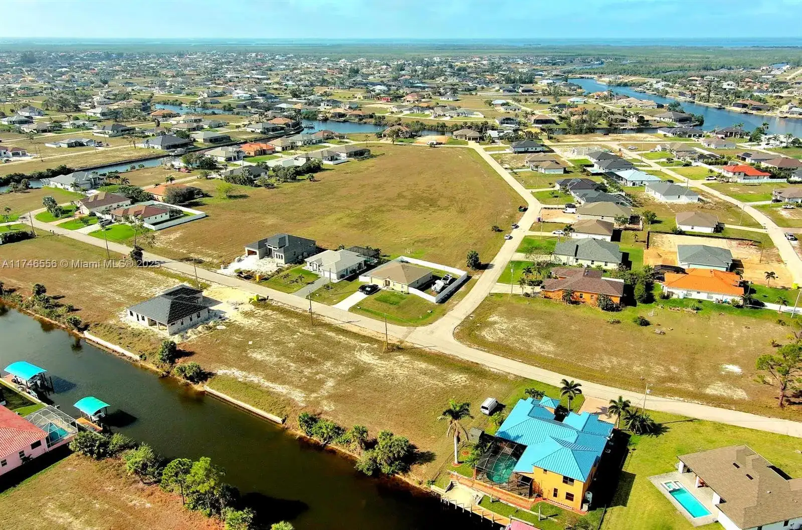 1939 NW 34th Pl, Cape Coral FL 33993 photo 2