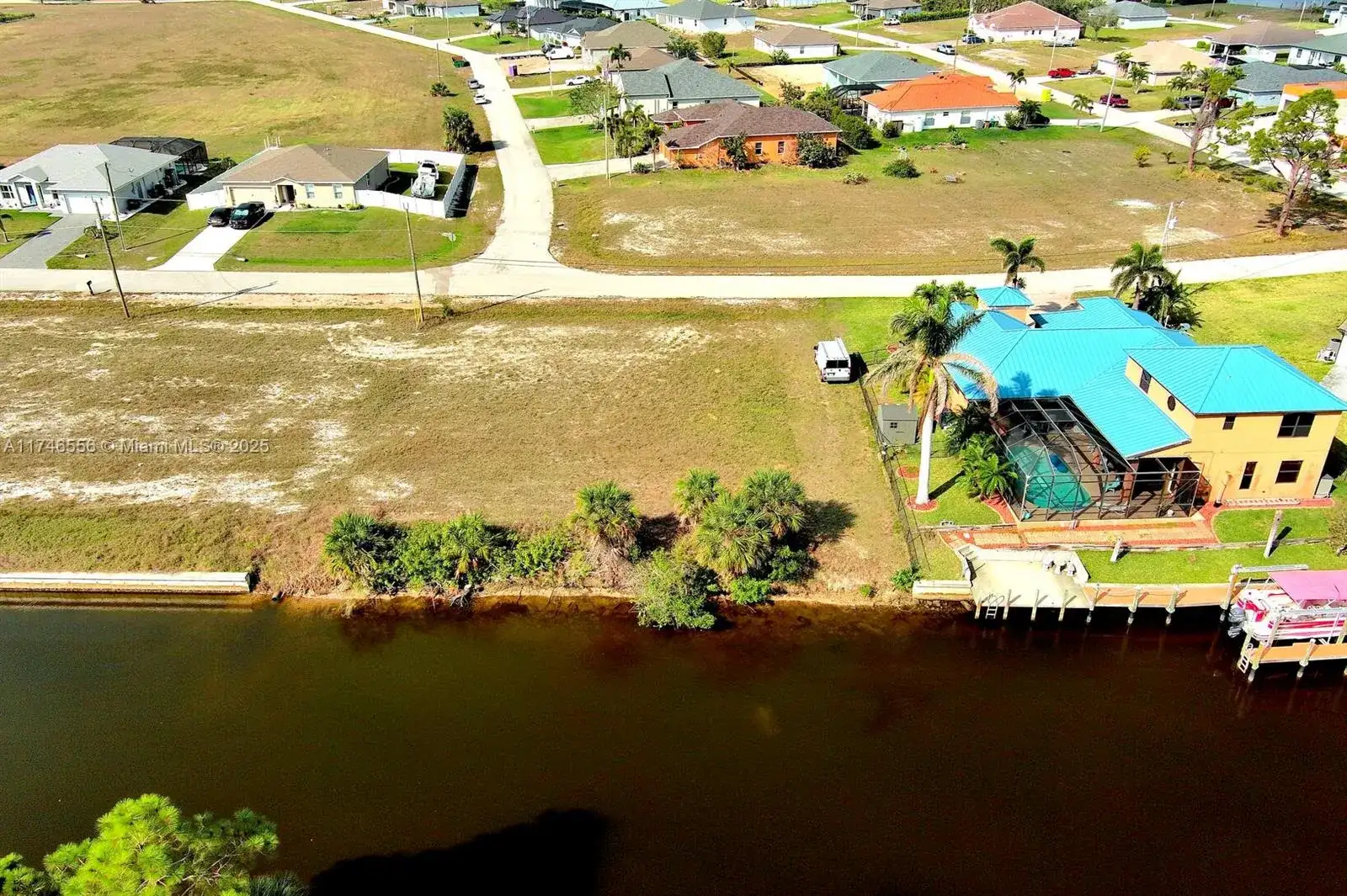 1939 NW 34th Pl, Cape Coral FL 33993 photo 4