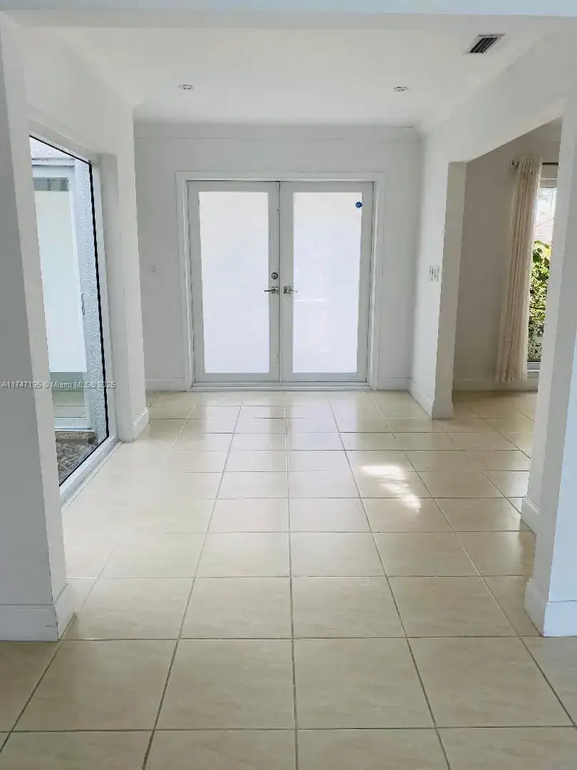 1460 Tagus Ave, Coral Gables FL 33156 photo 3