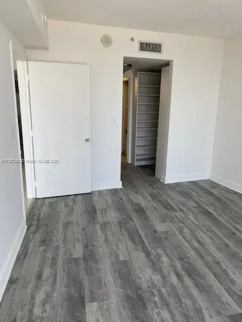 1750 N Bayshore Dr # 3112, Miami FL 33132 photo 3