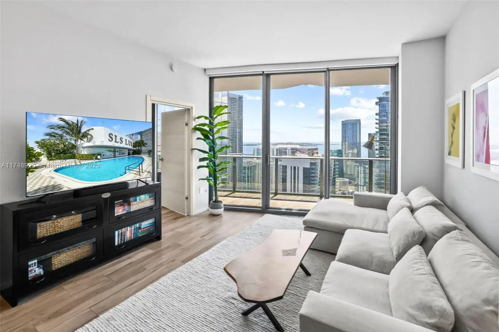 801 S Miami Ave # 5403, Miami FL 33131 photo 4