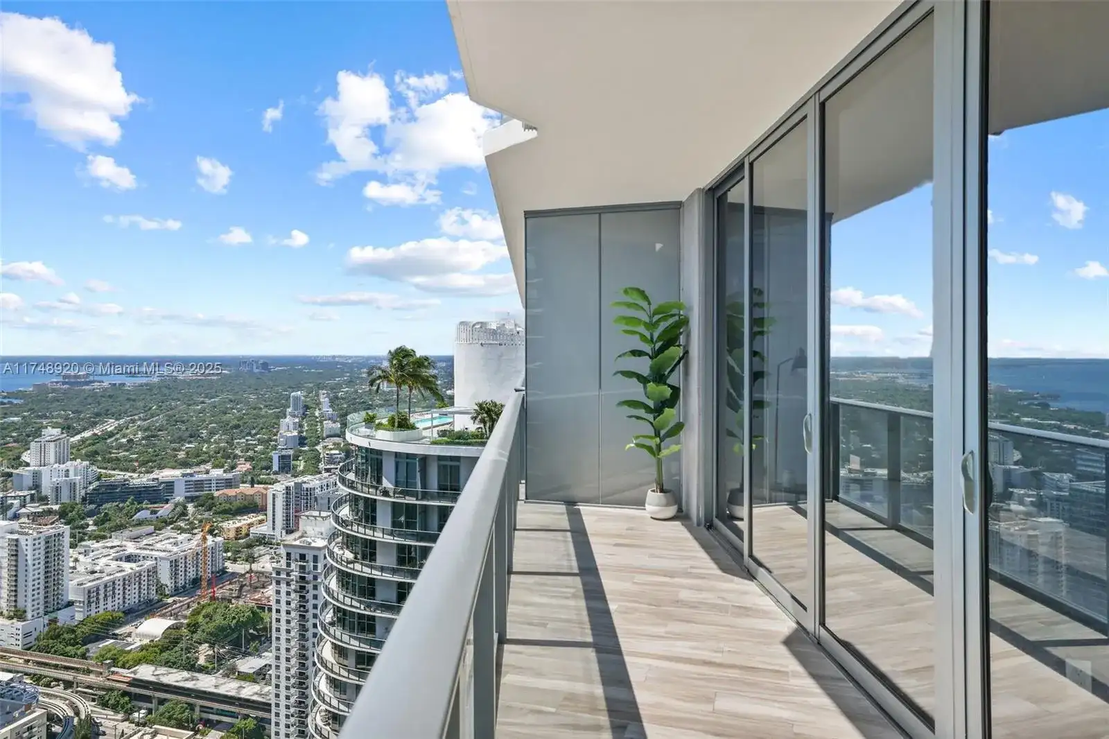 801 S Miami Ave # 5403, Miami FL 33131 photo 5