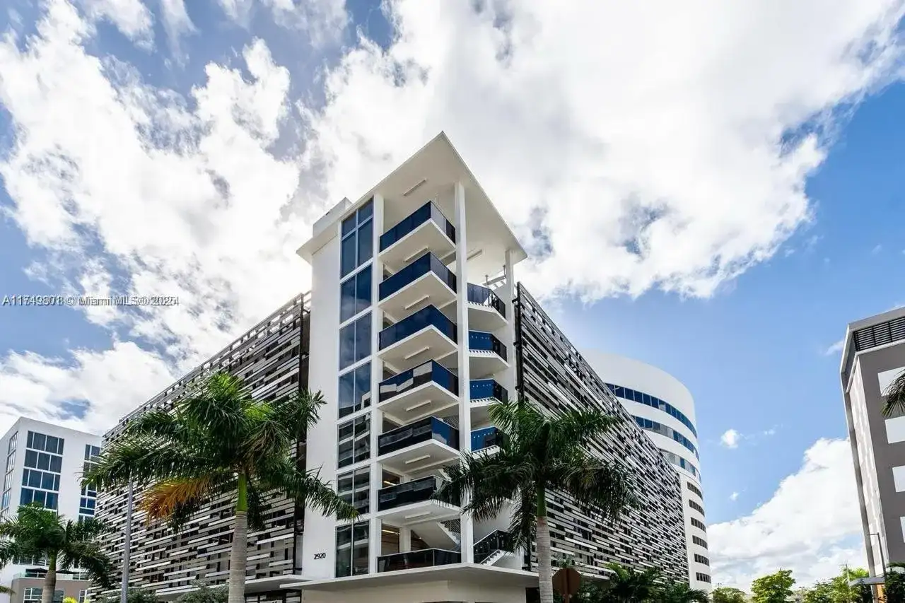 2920 NE 207th St # 801, Aventura FL 33180 photo 2
