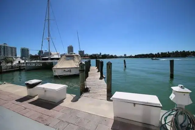 900 Bay Dr, Miami Beach FL 33141 photo 3