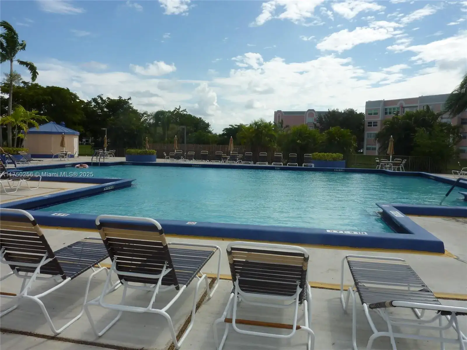 10123 Sunrise Lakes Blvd # 104, Sunrise FL 33322 photo 3