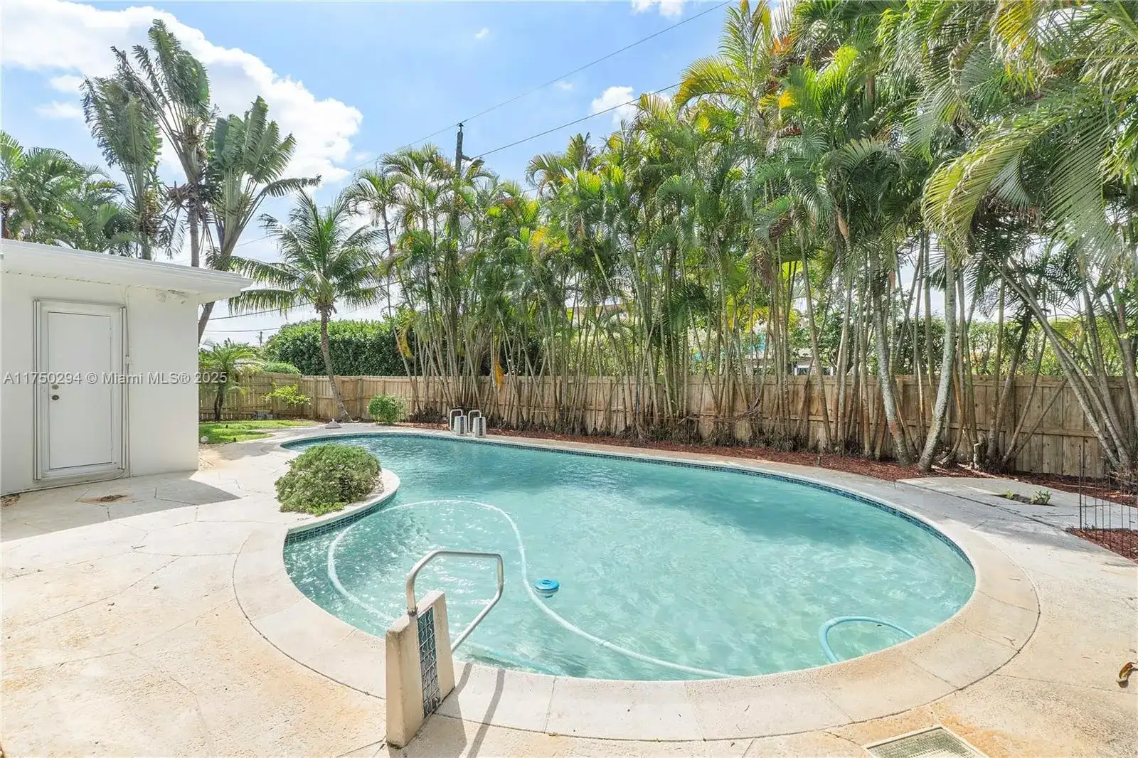 5300 Adams St, Hollywood FL 33021 photo 2