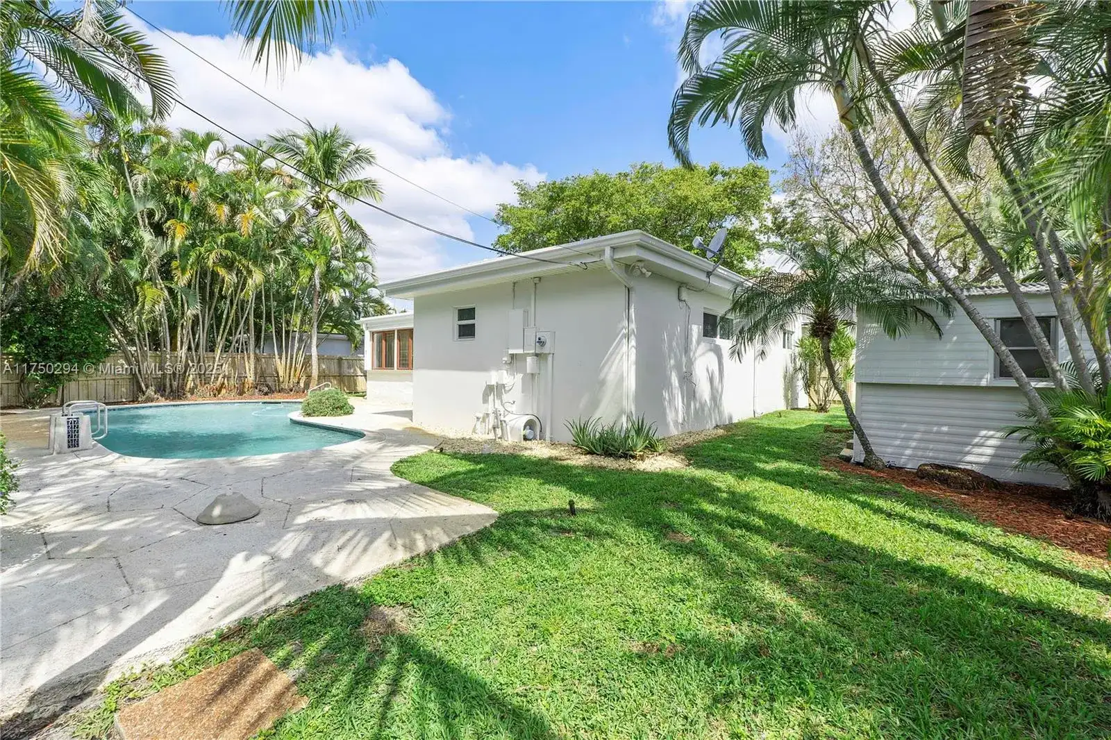 5300 Adams St, Hollywood FL 33021 photo 3