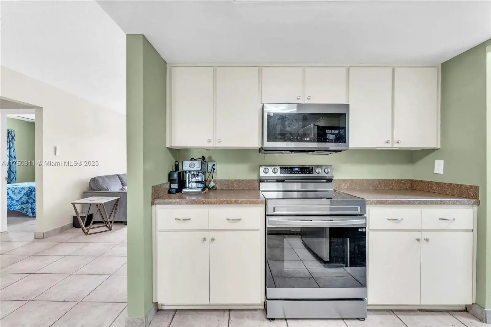 6985 NW 11th, Margate FL 33063 photo 5