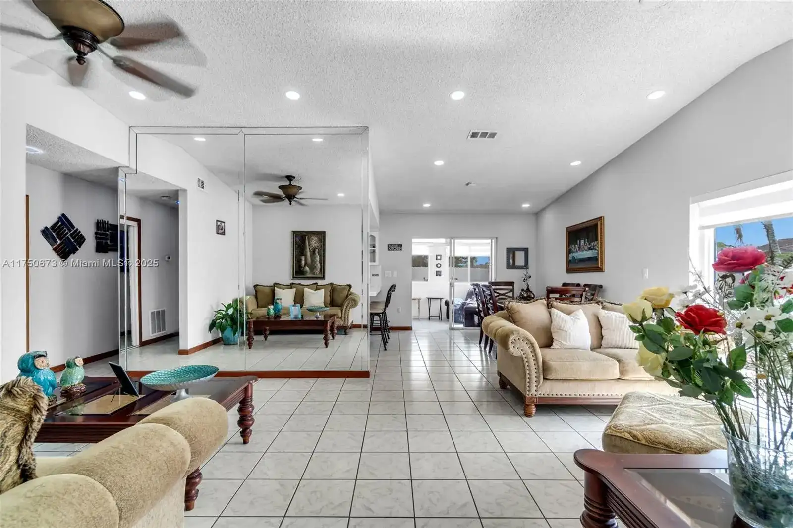 12872 NW 101st Pl, Hialeah Gardens FL 33018 photo 4