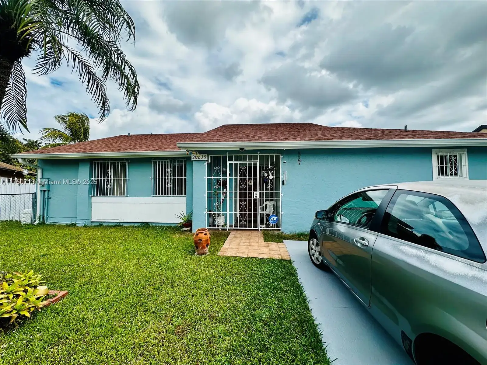 20235 SW 122nd Pl, Miami FL 33177 photo 3