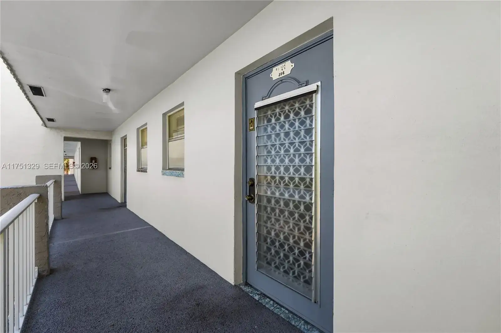 8450 Sunrise Lakes Blvd # 306, Sunrise FL 33322 photo 3