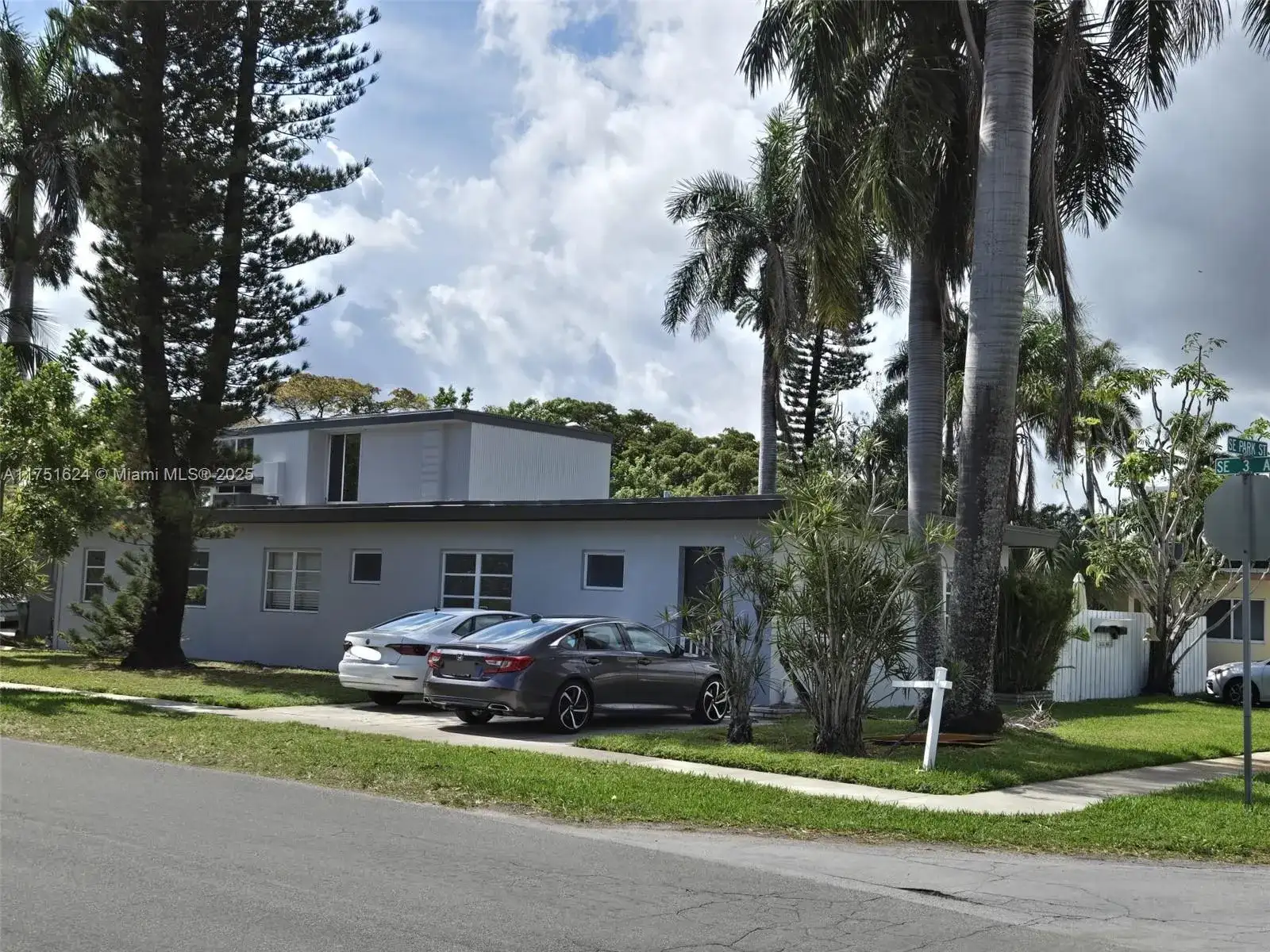 250 SE Park St # 6, Dania Beach FL 33004 photo 2
