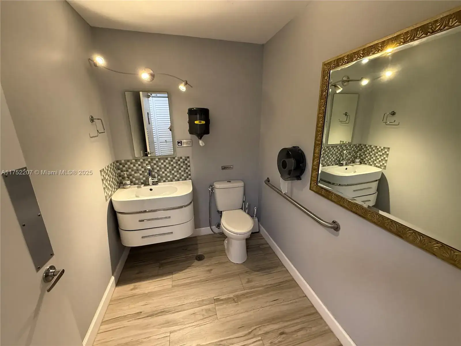 11467 NW 34th St # 11467, Doral FL 33178 photo 5