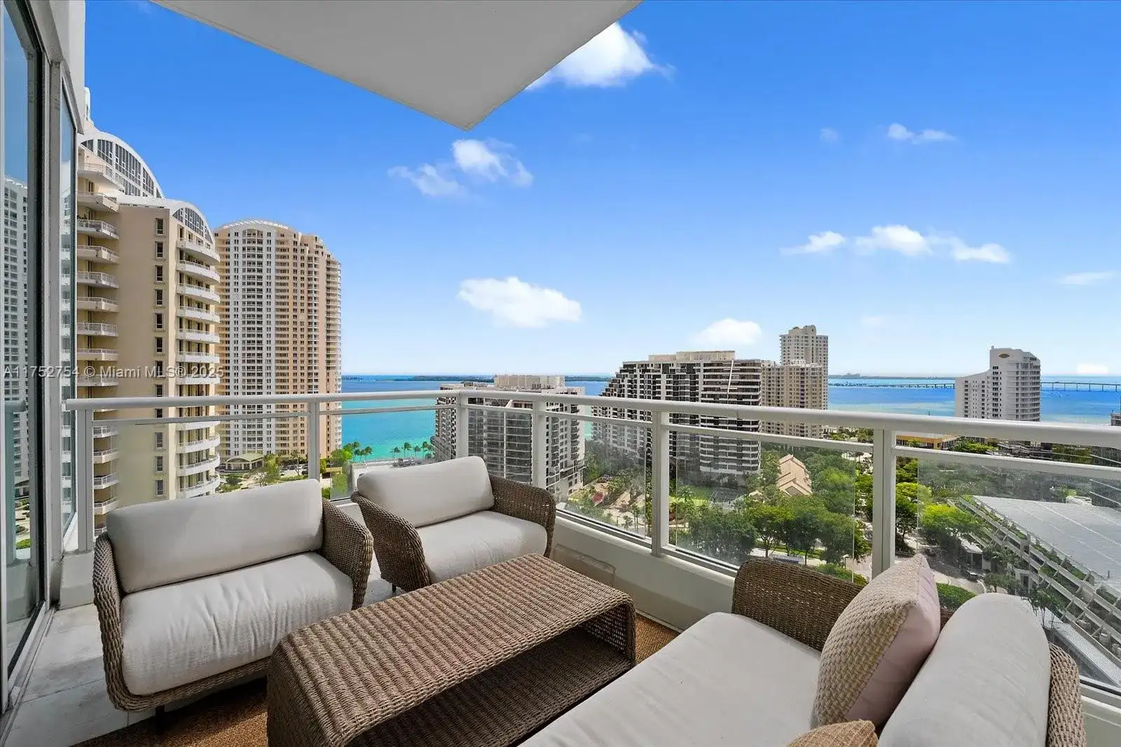 900 Brickell Key Blvd # 1604, Miami FL 33131 photo 2