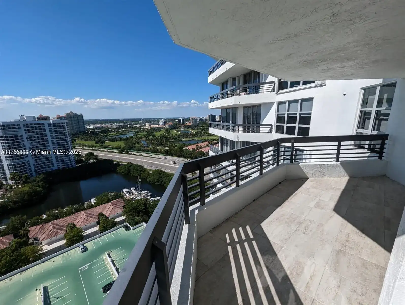 3500 Mystic Pointe Dr # 2502, Aventura FL 33180 photo 2