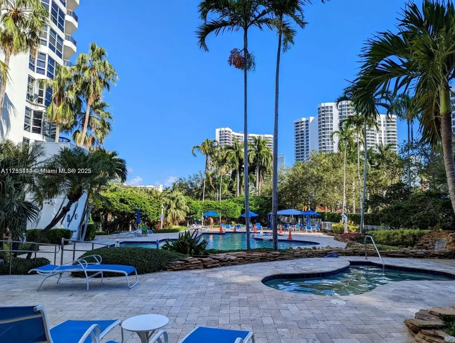 3500 Mystic Pointe Dr # 2502, Aventura FL 33180 photo 3