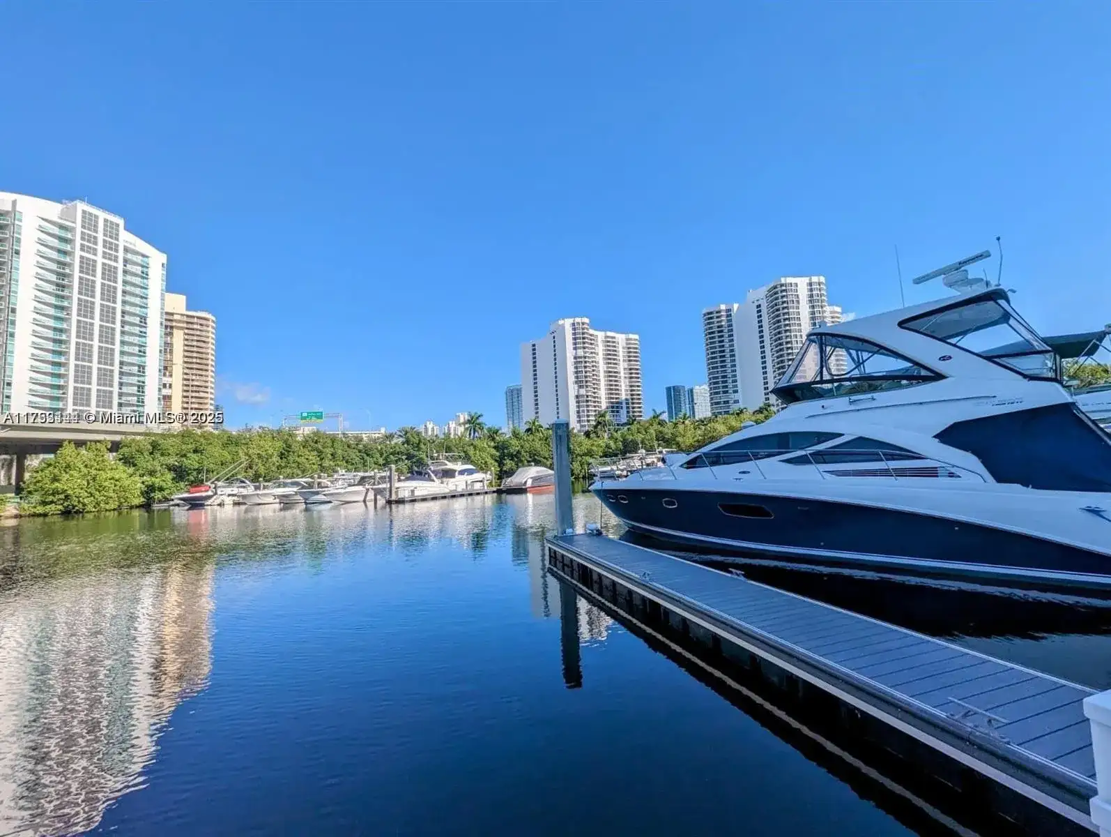 3500 Mystic Pointe Dr # 2502, Aventura FL 33180 photo 4