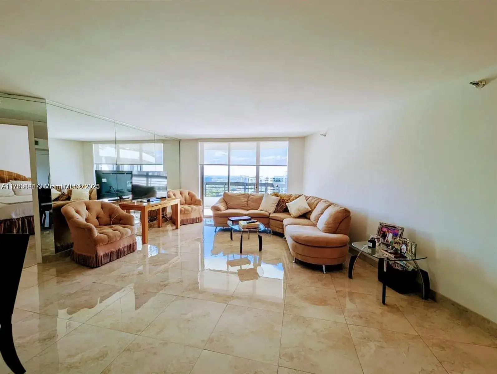 3500 Mystic Pointe Dr # 2502, Aventura FL 33180 photo 5