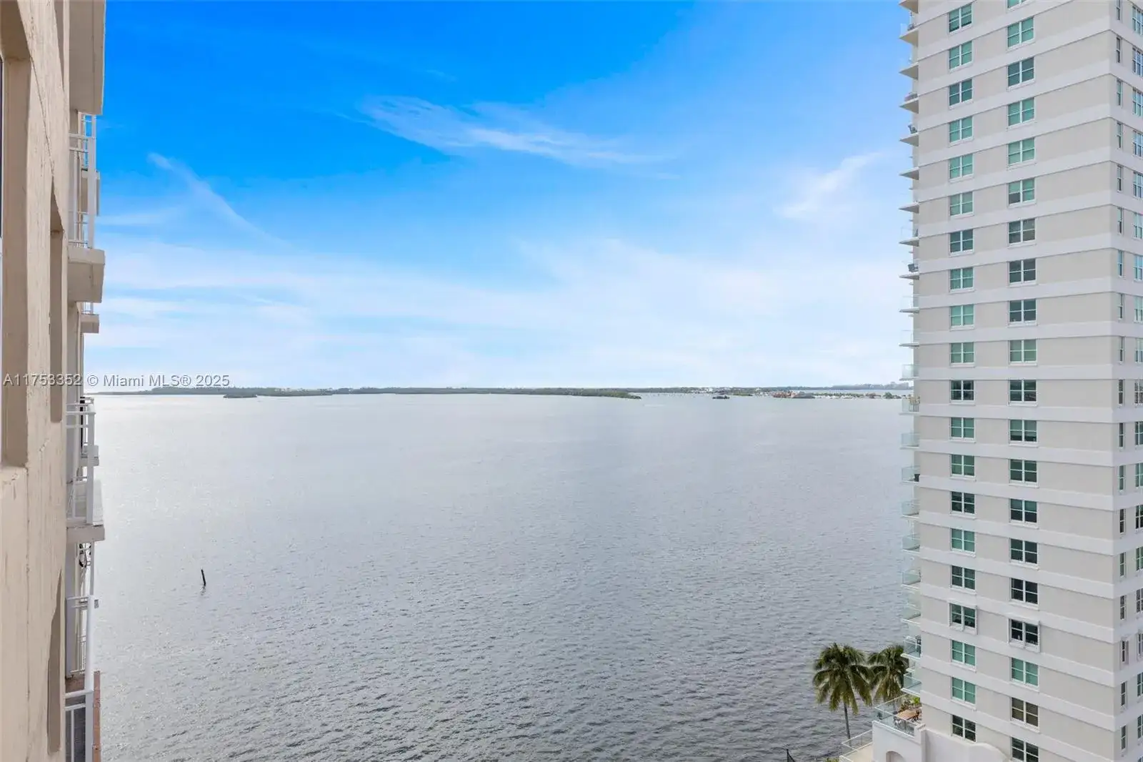 770 Claughton Island Dr # 15, Miami FL 33131 photo 3