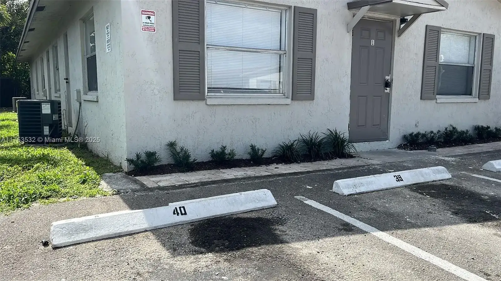 550 NE 44th St # M2, Deerfield Beach FL 33064 photo 2